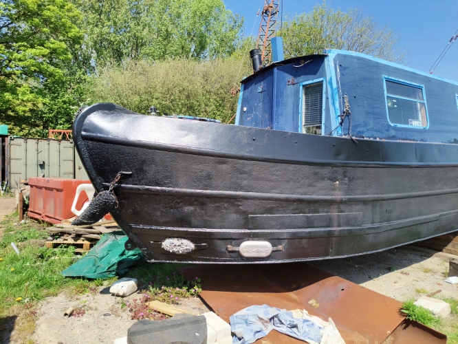 Anode fitted & Blackened